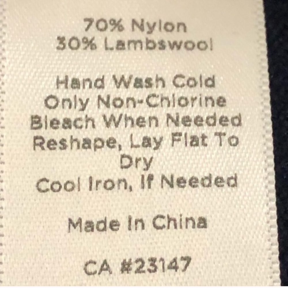 Talbots Wool Sheep Sweater p2. - Picture 12 of 13